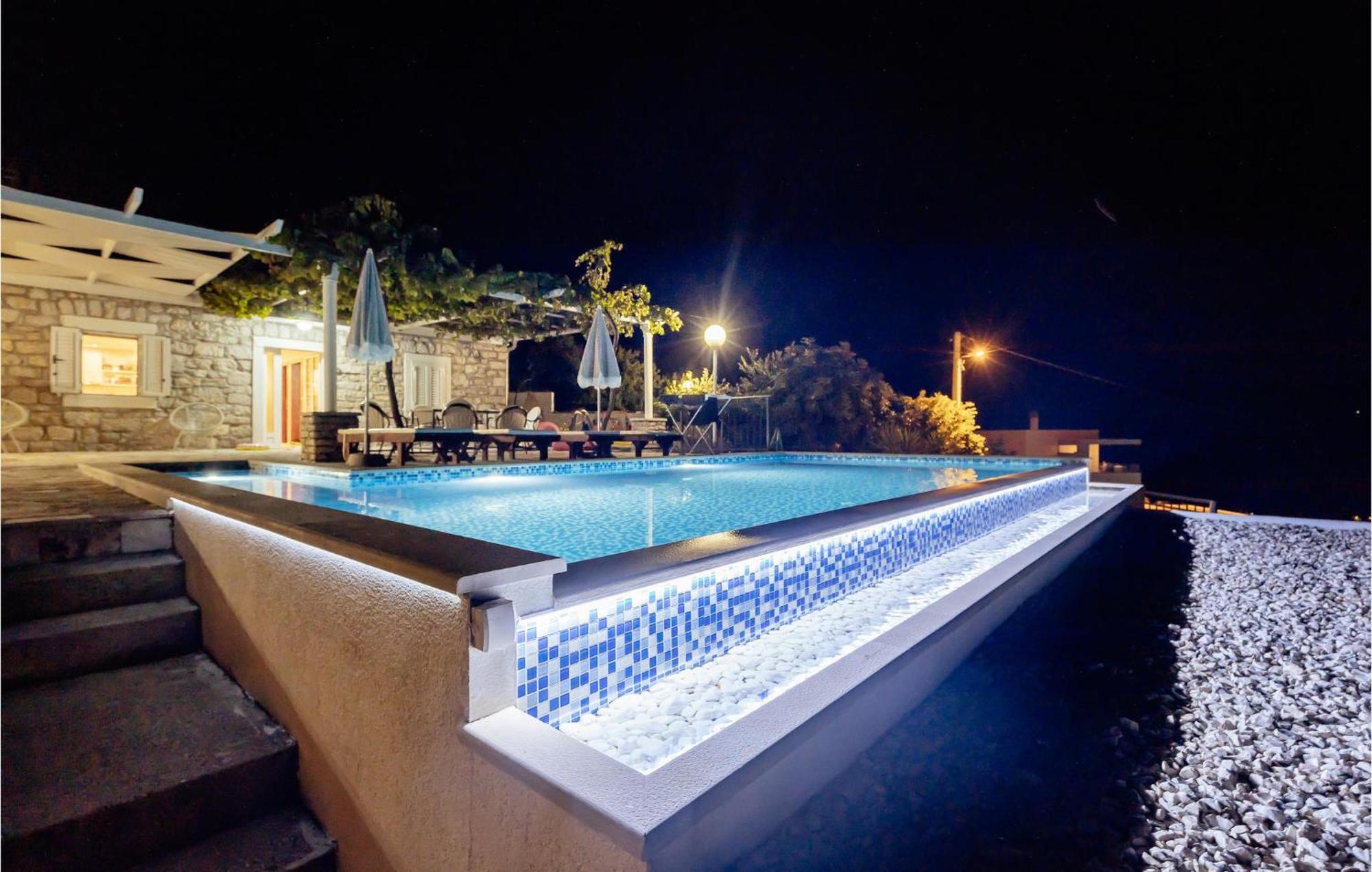 Amazing Home In Herceg Novi With House Sea View מראה חיצוני תמונה