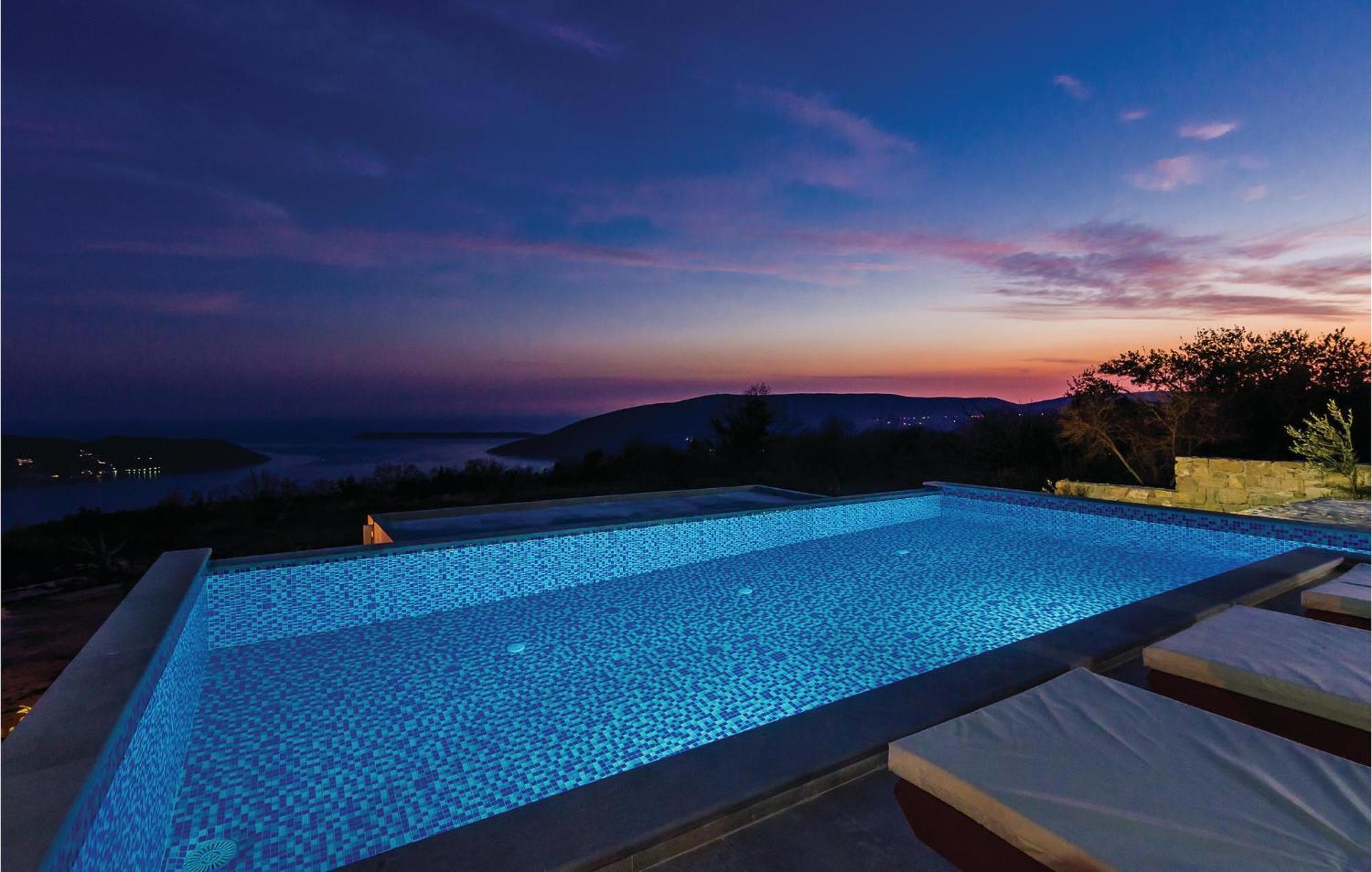 Amazing Home In Herceg Novi With House Sea View מראה חיצוני תמונה