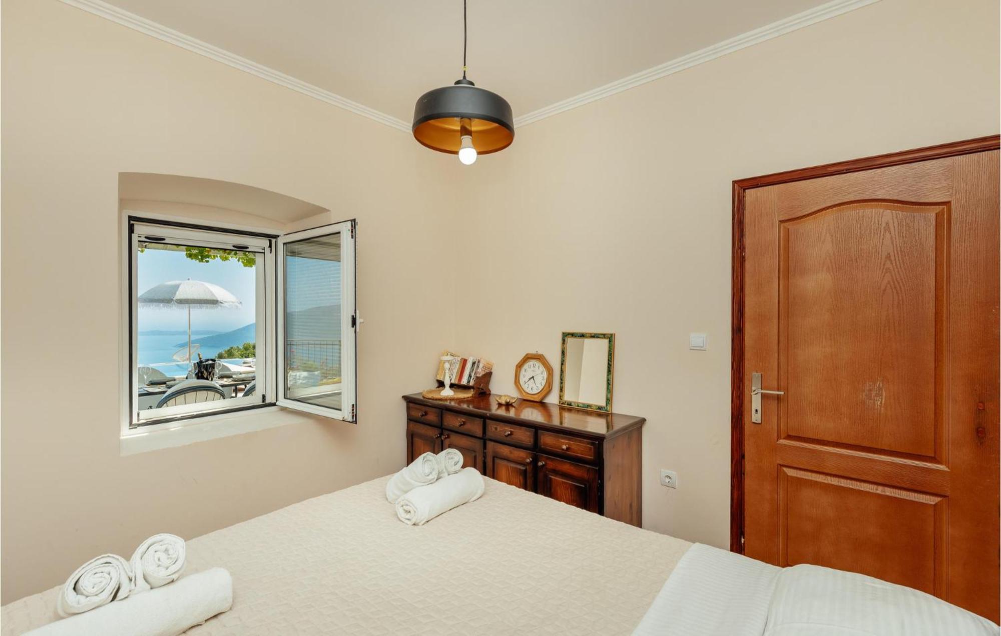 Amazing Home In Herceg Novi With House Sea View מראה חיצוני תמונה